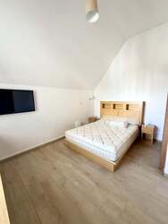 Grosvenor View (D14), Condominium #610310381
